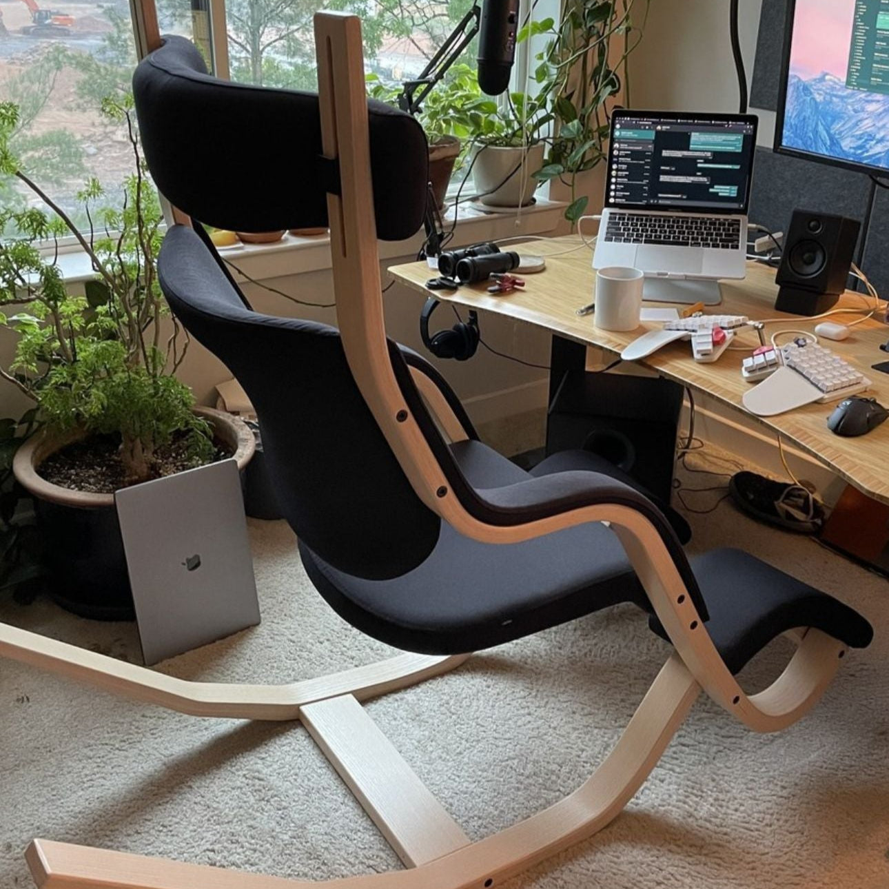 Varier Gravity Balans Best Lounge Chair 4-in-1 by PhilZen - Phil Zen