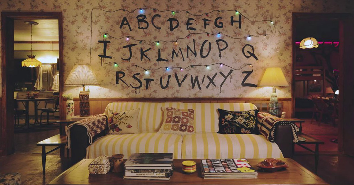 ストレンジャー・シングスの撮影地に宿泊できる！ Airbnbにバイヤーズ