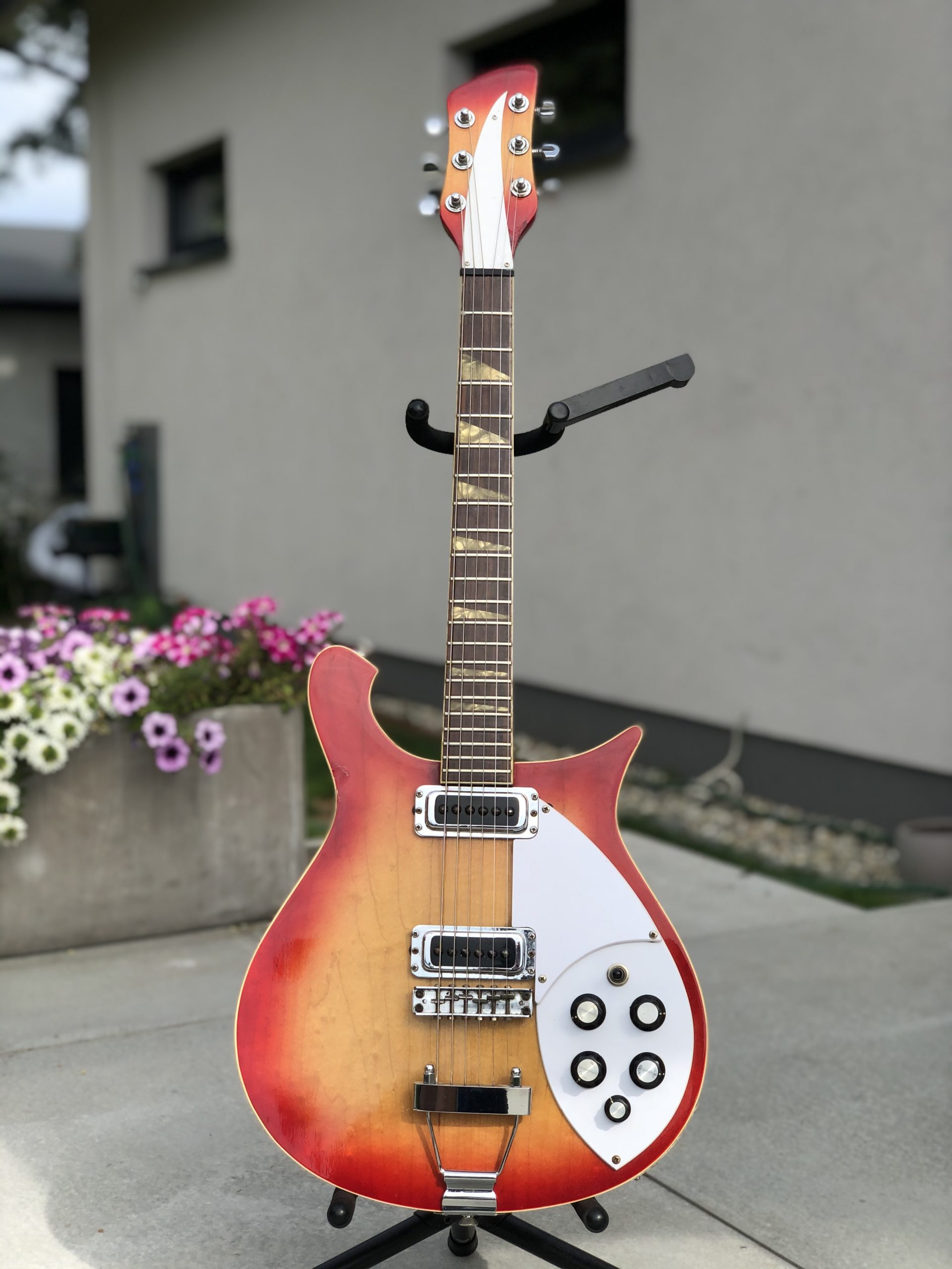 Rare and finest Rickenbacker 620 copy. Aria Pro II RG-680 made in