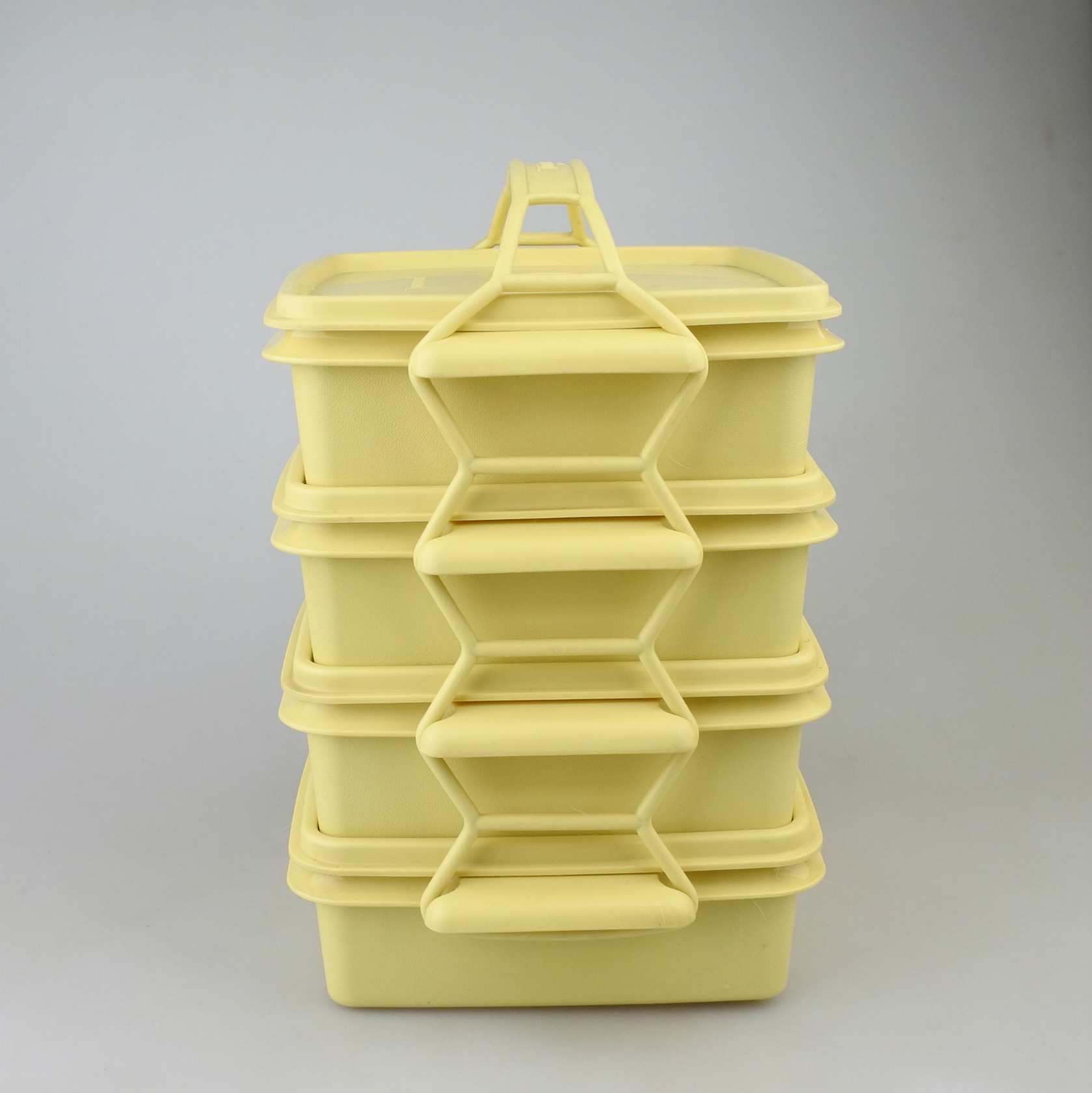 ビンテージ】日本製Tupperware（タッパーウェア） カルテット イエロー