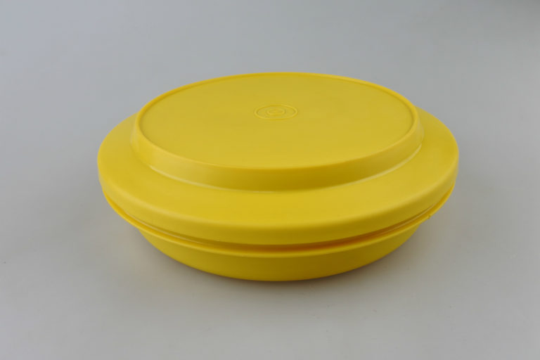 ビンテージ】日本製Tupperware（タッパーウェア） シールアンドサーブL