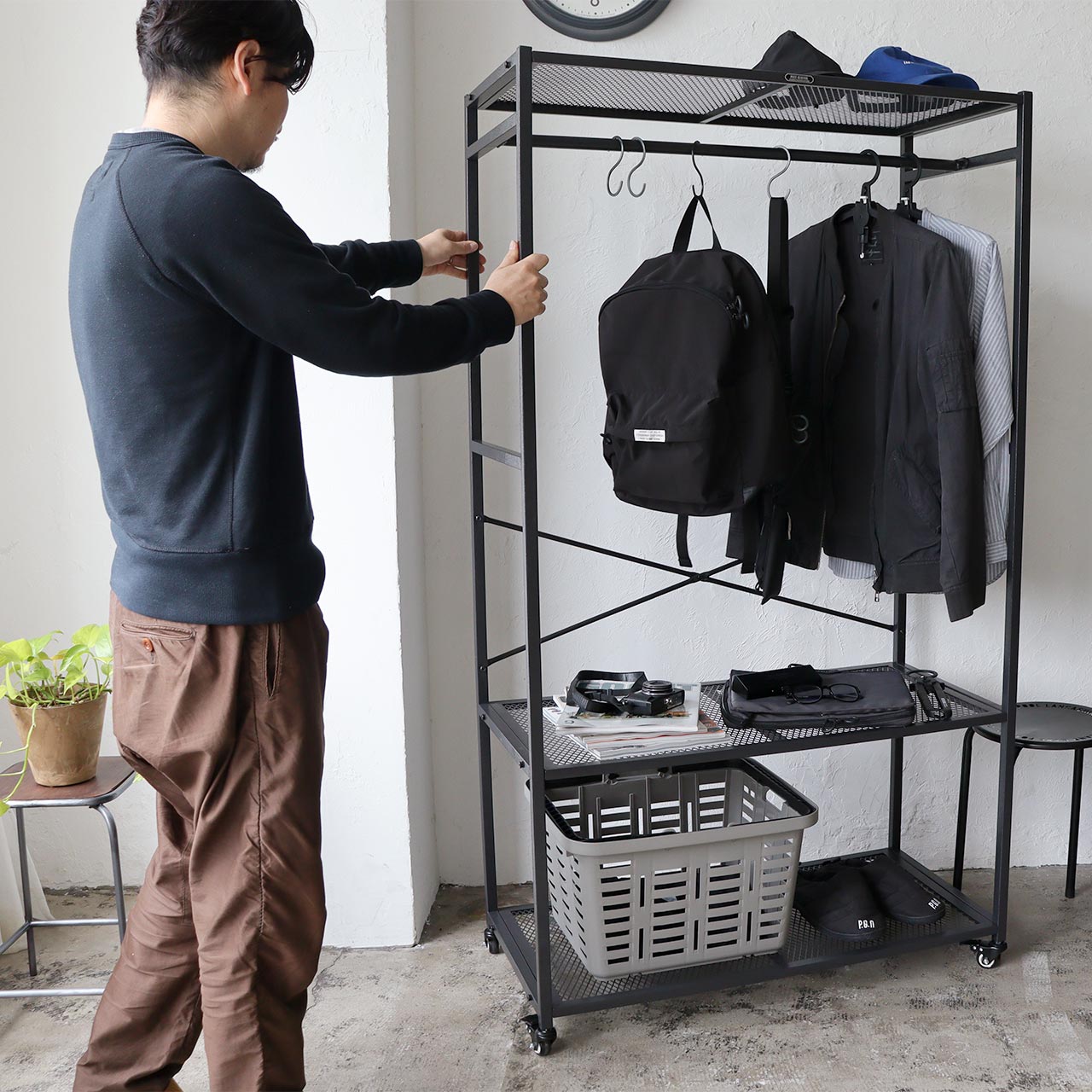 LIGHT-WEIGHT IRON COAT RACK / ライトウエイト アイアンコートラック