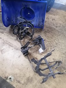 ヤマハ除雪機YS870 オーガハウジング交換 ｜修理ブログ｜プラウ PLOW