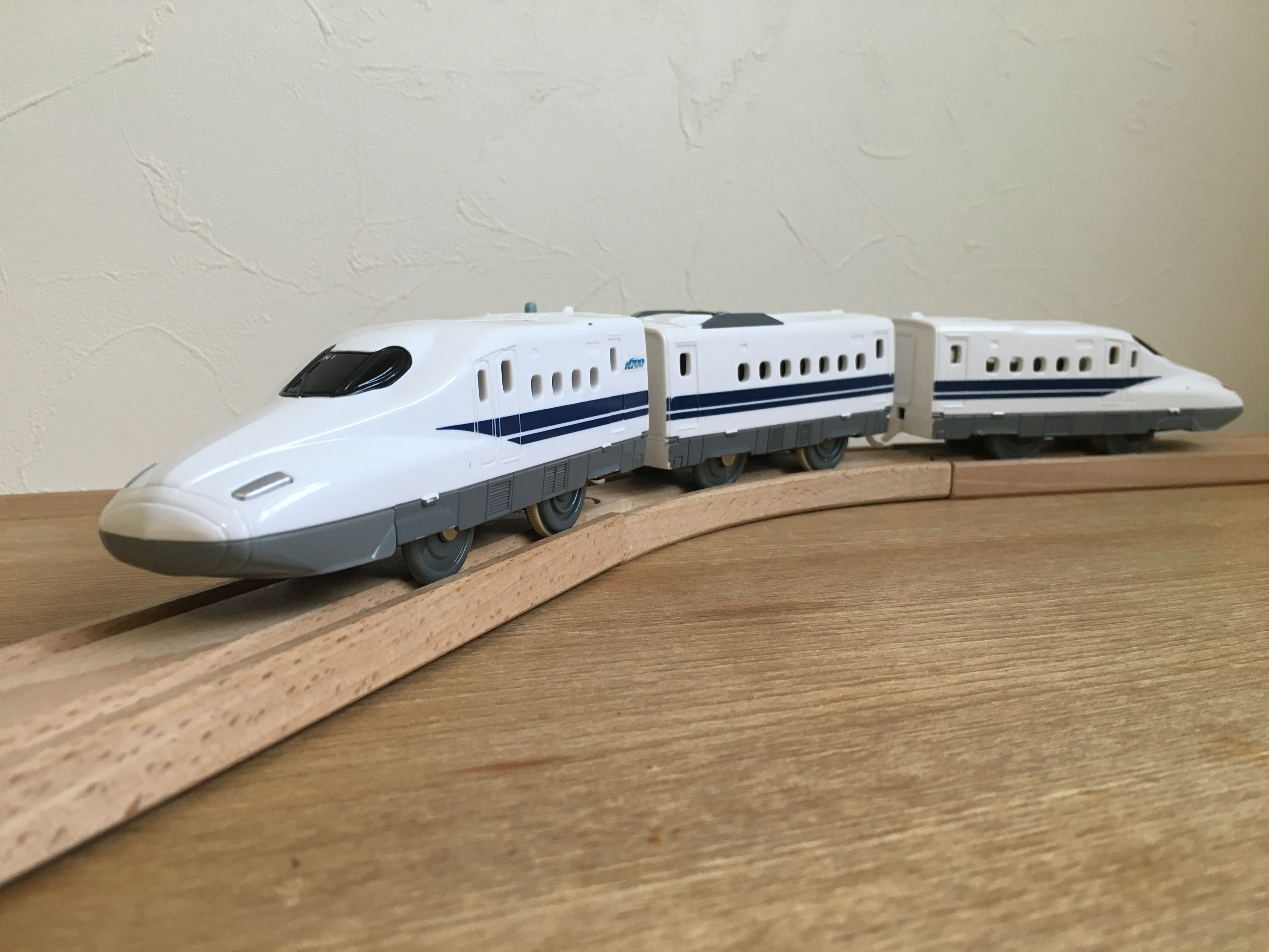 レビュー】プラレール S-11 サウンドN700系新幹線 - プラテツ