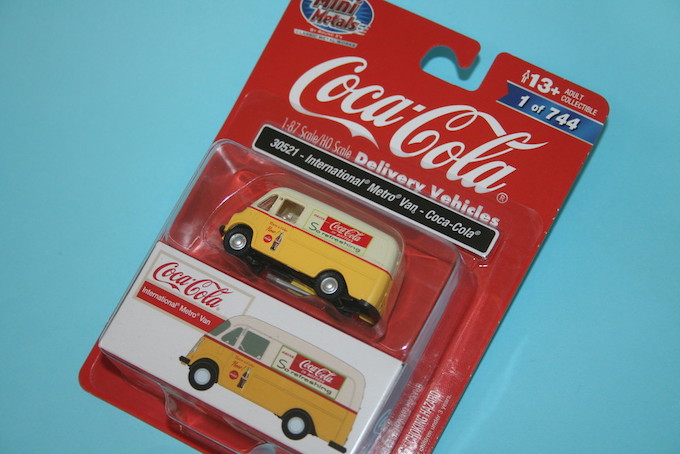 コカ・コーラグッズファンも必見! アメリカ直輸入のおしゃれなミニカー