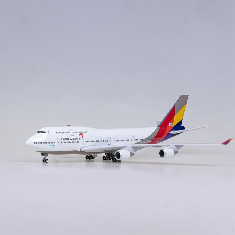 1:150 Asiana Airlines Boeing 747-400 Airplane Model 18” Decoration