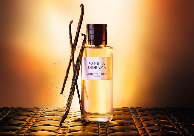 ムッシュ ディオールがこよなく愛した幻のスイーツへ捧げる香り