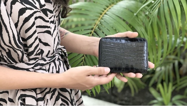 対コロナ禍工場活性化プロジェクト始動】最高級シャムワニ革製品でタイ