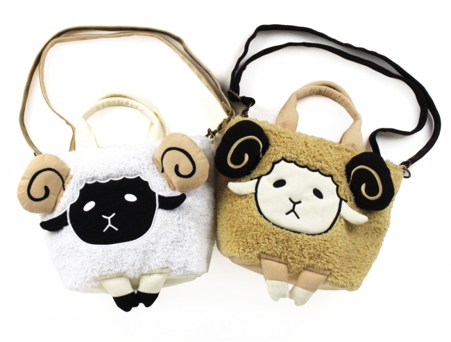 ふわっふわ！可愛すぎる“ひつじさんバッグ”がヴィレヴァンオンラインに