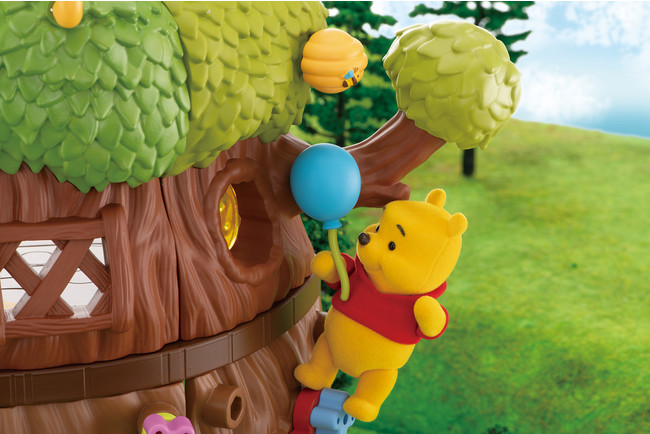 まるで絵本から飛び出したようなリアルな『くまのプーさん』のおうちを