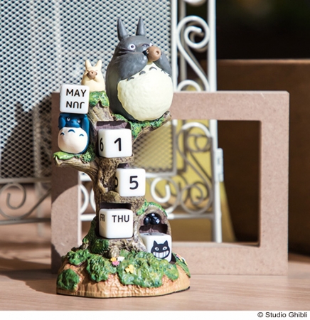 スタジオジブリ作品グッズショップ 「どんぐり共和国」にて「となりの