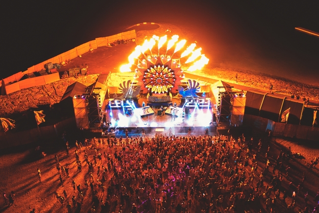 CORONA SUNSETS FESTIVAL 2017』総勢22組のアーティストが沖縄のサン