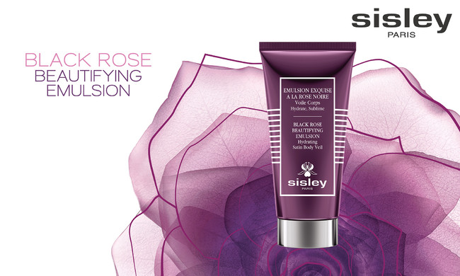 シスレー ブラックローズの香りに包まれて、ハリのある輝く肌へと