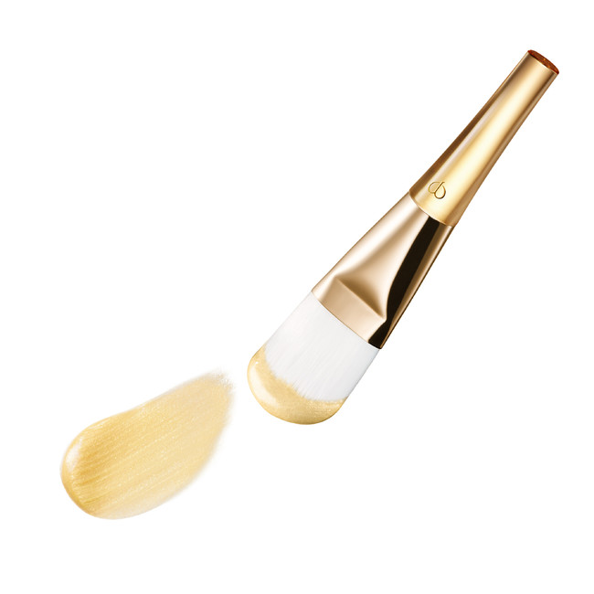 包まれる至福、24Kゴールド配合。ゴールデンマスク。クレ・ド・ポー