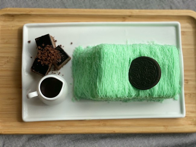 細さ1ミリの韓国かき氷「糸ピンス」や、サクサクの「クロッフルサンド