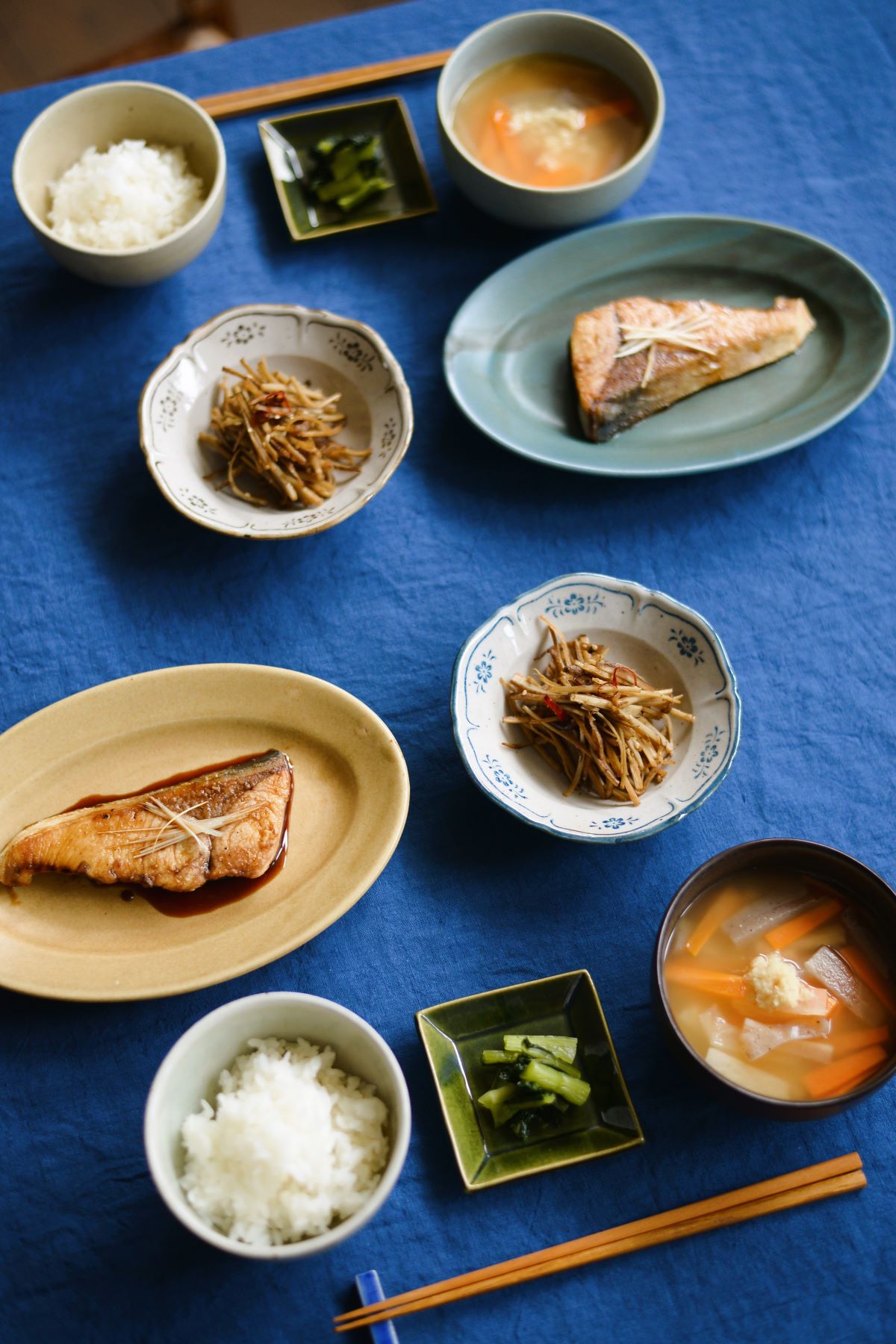 レコメンド :: 夏の器・青い器 :: トランキル プレートL - マルミツ