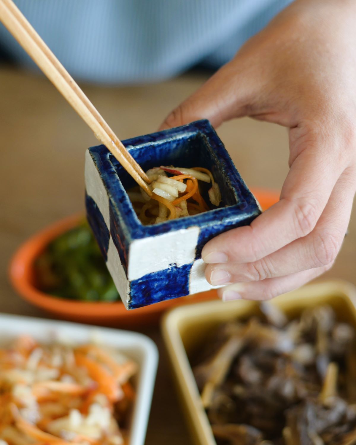 鉢・ボウル :: 9cm以下 豆鉢・ボウルSS :: 銀彩市松角小付 - マルミツ