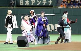 ミュージカル「刀剣乱舞」コラボナイターを開催 | 読売ジャイアンツ