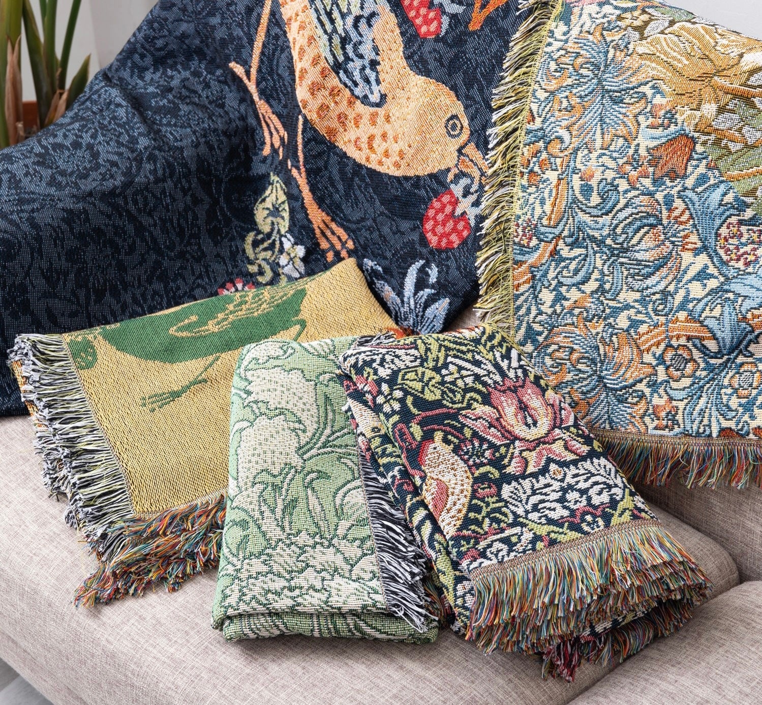 世界中で愛される「ウィリアムモリス」デザインのジャガード織スロー