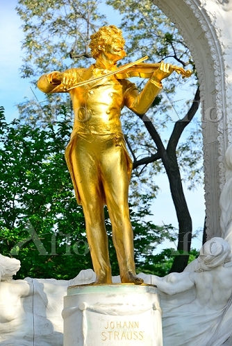 オーストリア ウィーン ヨハン・シュトラウスⅡ世 像 [25379366]の写真
