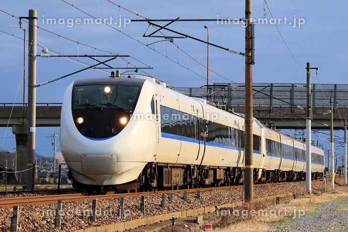 JR西日本】681系＋683系「サンダーバード」（北陸本線：加賀笠間〜美川