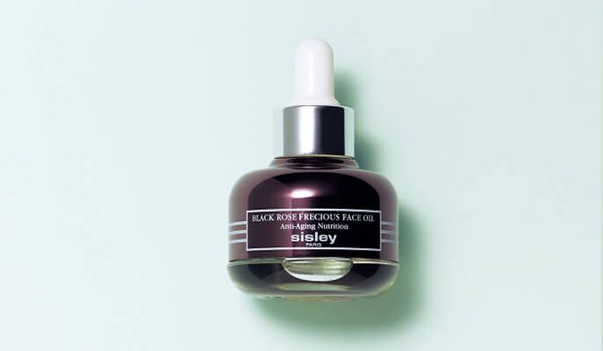 シスレー『ブラックローズ プレシャスオイル』があれば、化粧品の肌