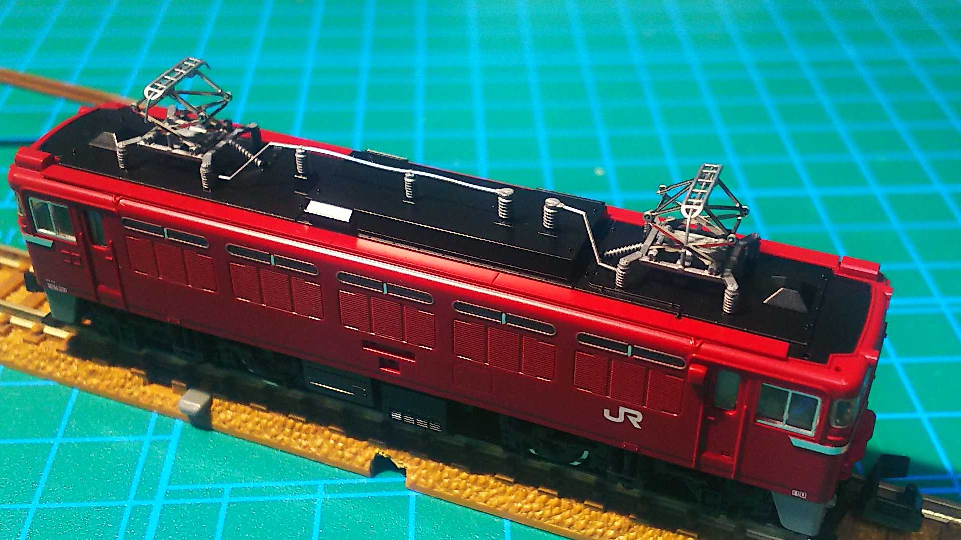 鉄道模型 TOMIX ED75 700番台サッシ窓（前期型）を後期仕様に（前編