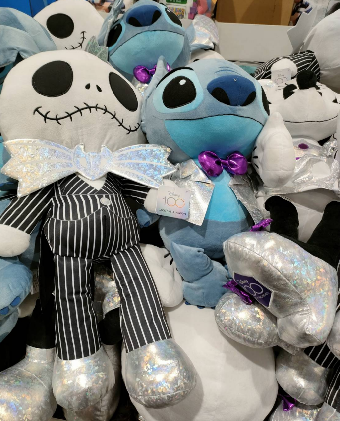 コストコ『ディズニー』巨大ぬいぐるみまとめ！ミッキーのモノトーンが