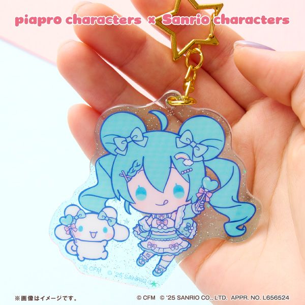 ファミマ『ピアプロキャラクターズ×サンリオ』コラボのアクリル