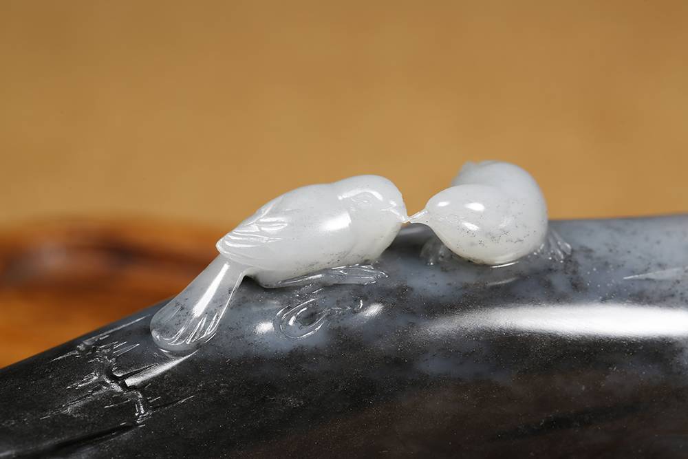 125万！藏玉直播×中国玉石雕刻大师程磊精品拍收槌和田玉鉴定保养知识