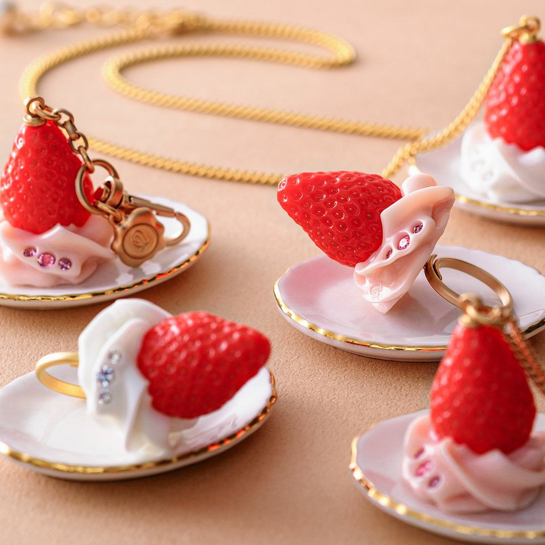 店舗限定商品】フレッシュストロベリー ネックレス（ホワイト） | Q
