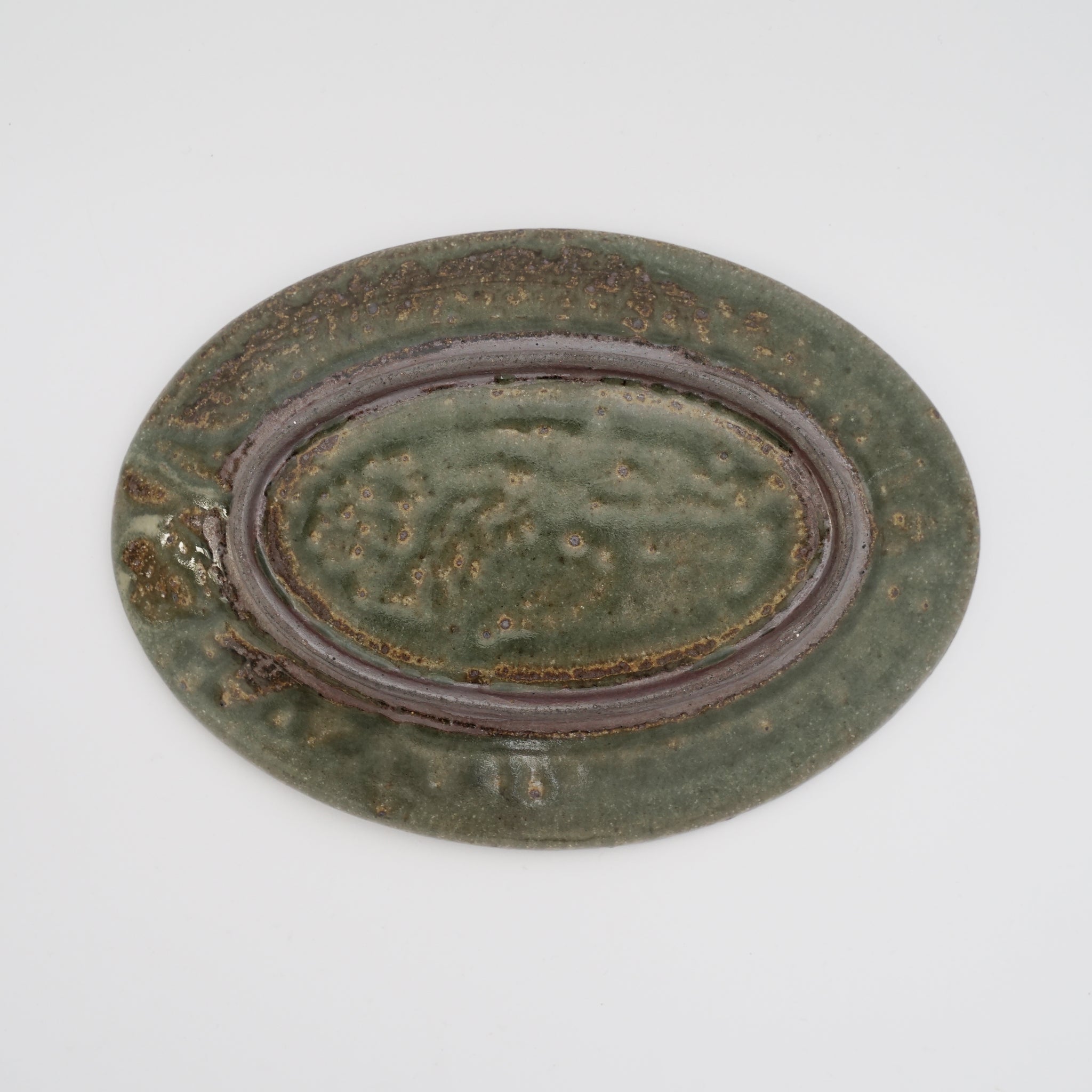 18⻘灰オリーブオーバル広リム皿 大｜清岡幸道 – Quwan