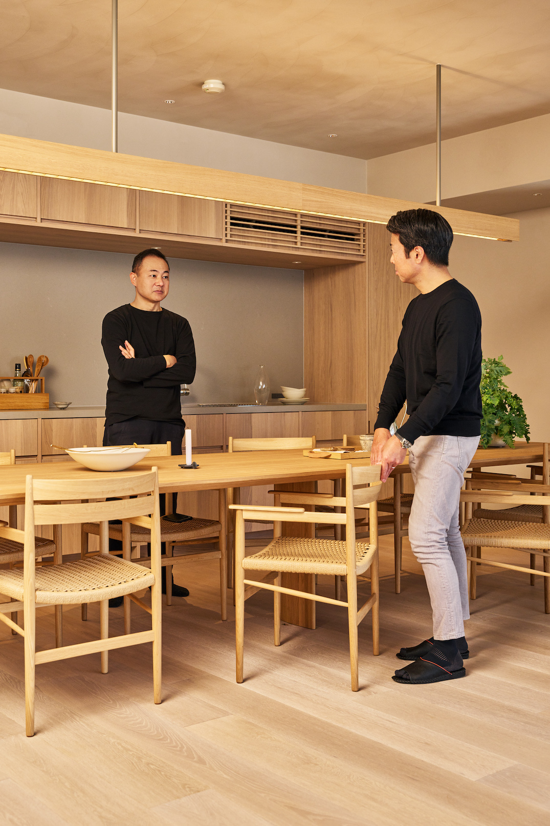 カリモク家具がつくる、 新しい世代のための木の家具 | 人生を豊かに