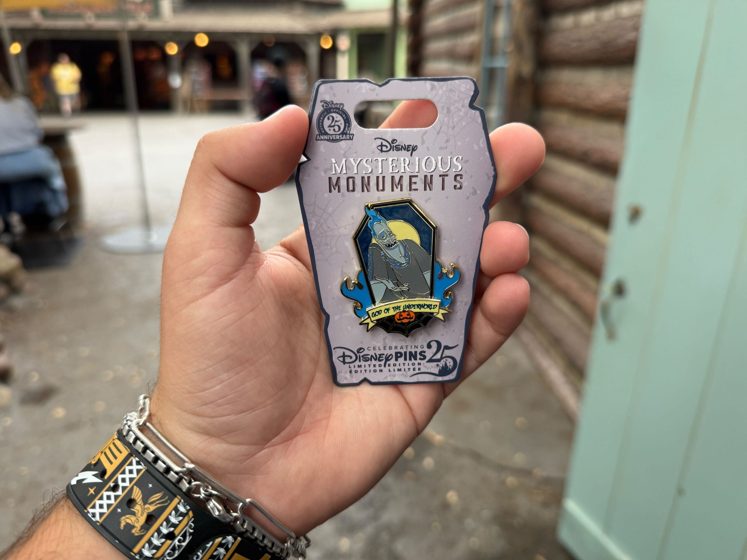 Genie Parade Pin & Disney Villains Pins Arrive at Disneyland - WDW