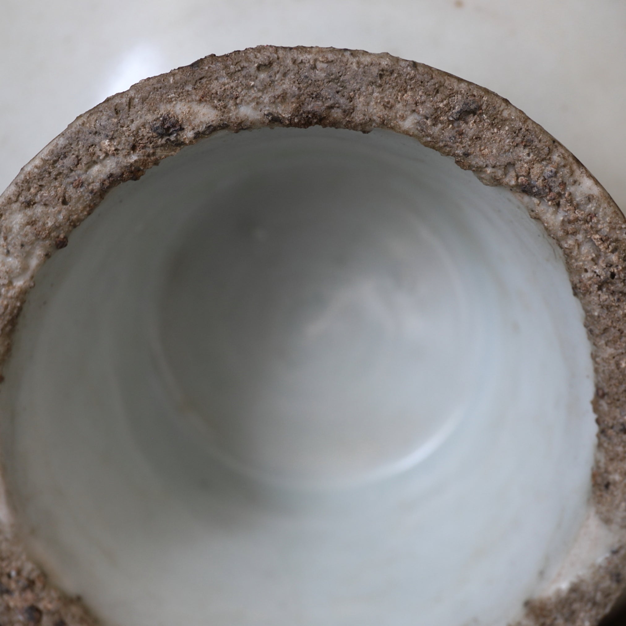 李朝 白磁香爐（1392–1897 CE） | 入蘆花（ロカニイル）