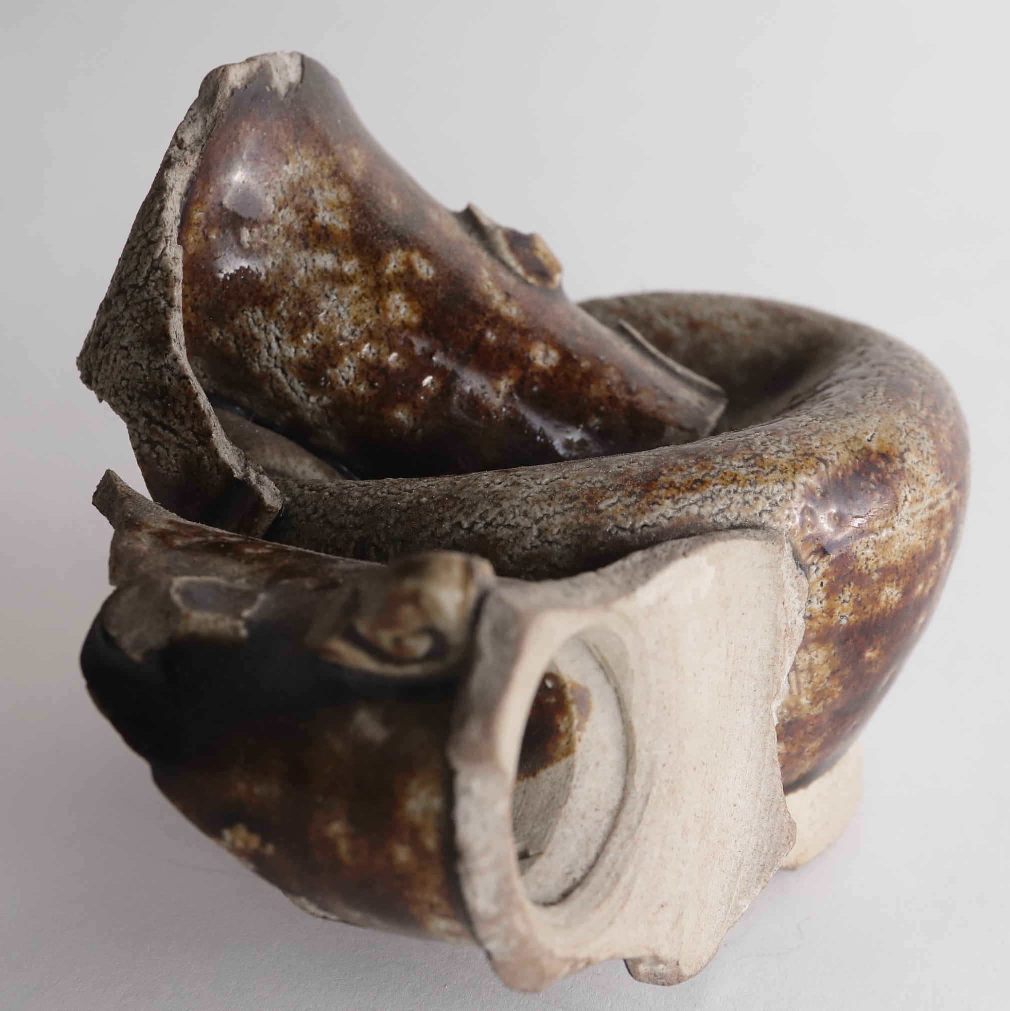 鎌倉時代 古瀬戸 破れ壺（1185–1333 CE） | 入蘆花（ロカニイル）