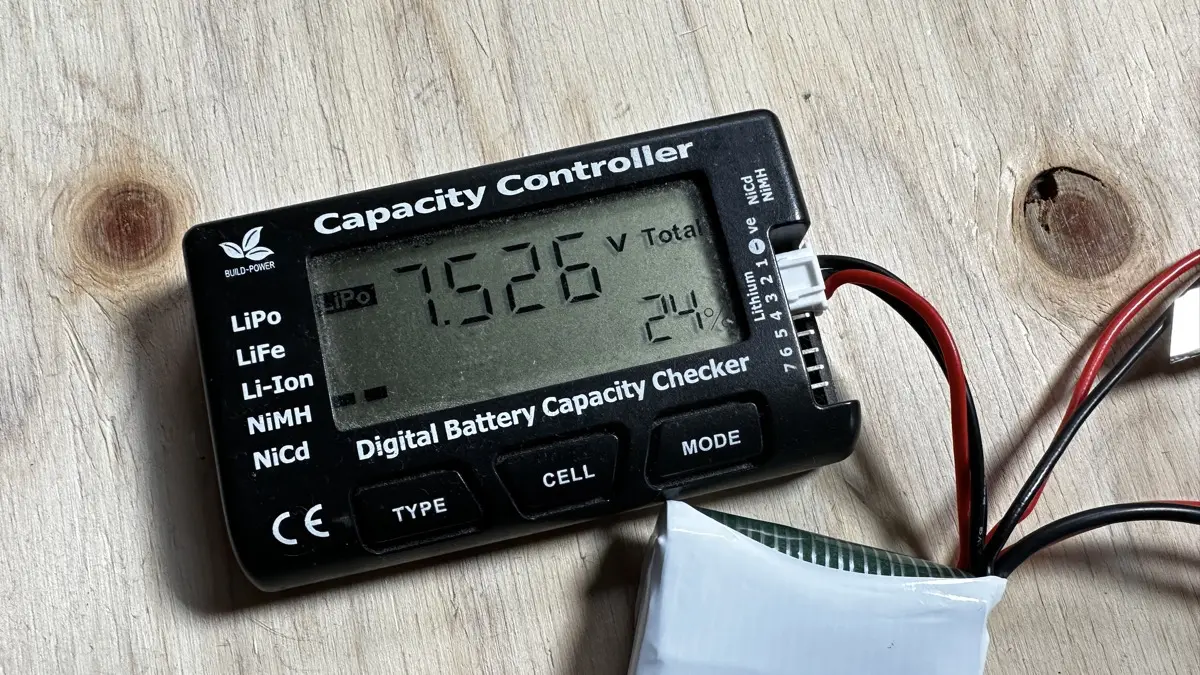 プロポ】RadioLink RC8Xをリポバッテリー仕様に。7.4V 2,800mah を買い