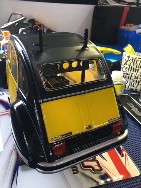 シトロエン 2CV チャールストン タミヤの底力を感じます | RC/DC