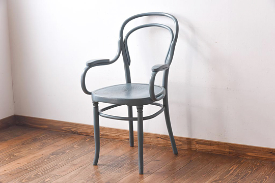 アンティークで見つける！人気のフレンチチェア