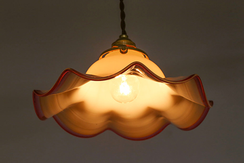 大正ロマンな照明、アンティークガラスシェードのデザイン集