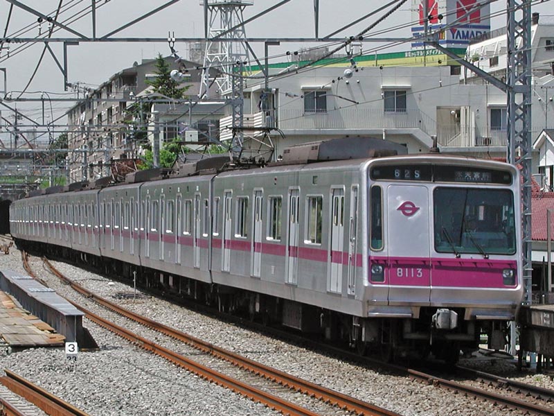 営団・東京メトロ8000系