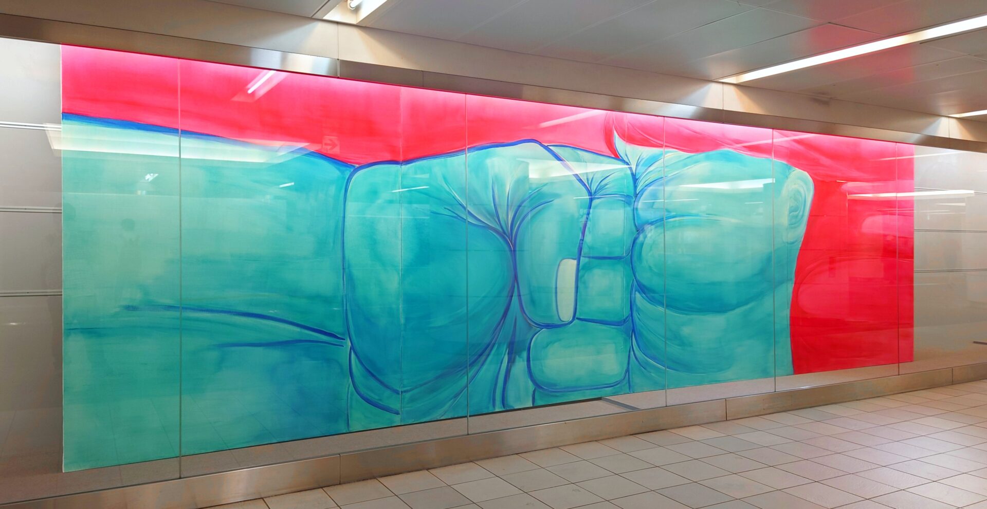 若手作家の競演！完全無料の現代アート展「ART AWARD TOKYO MARUNOUCHI