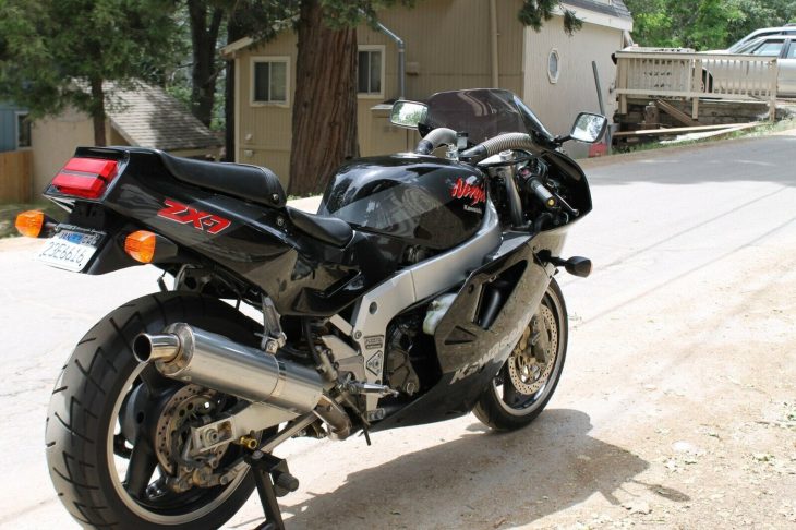 Featured Listing: 1989 Kawasaki ZX-7 - Rare SportBikesForSale