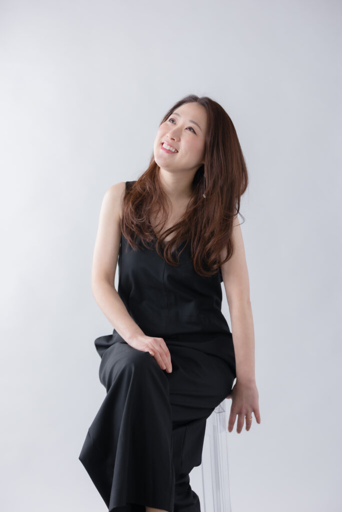 プロフィール | RENA Official Web Site