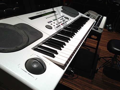 かつてのシンセキッズ達の夢を詰め込んだ、ヤマハの『帰ってきたEOS