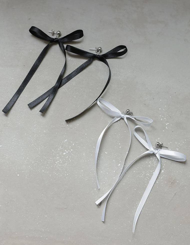 サテンリボンピアス - アクセサリー通販 | 人気レディースファッション