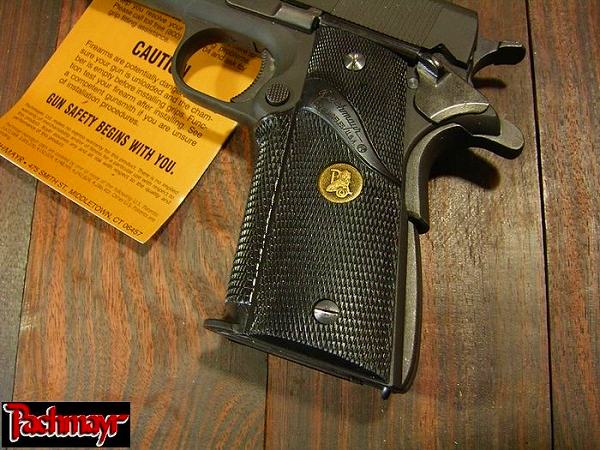 Pachmayr ハンドガングリップ GM-45 コルトM1911 ラバー | ミリタリー