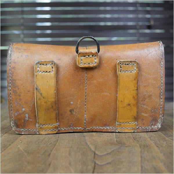 フランス軍放出品 レザー製 マガジンポーチ MAS-49/56用 | ミリタリー