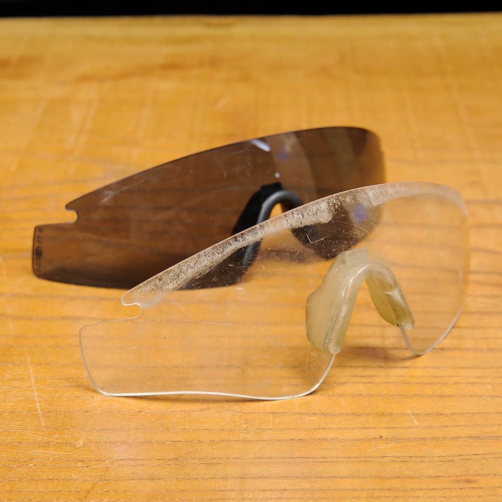 米軍放出品 REVISION シューティンググラス Z87 テンプル5段階伸縮