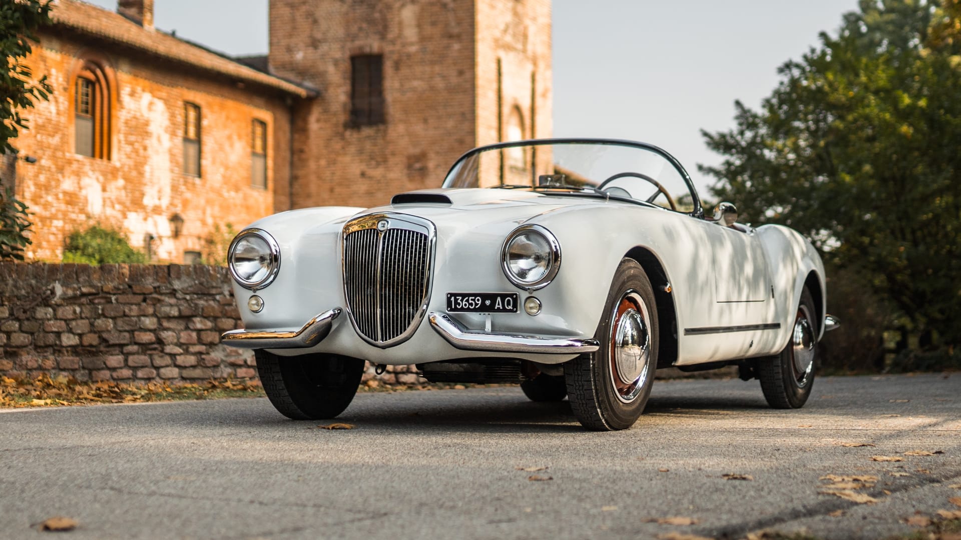 Kidston - devoted to the world's most beautiful motor cars